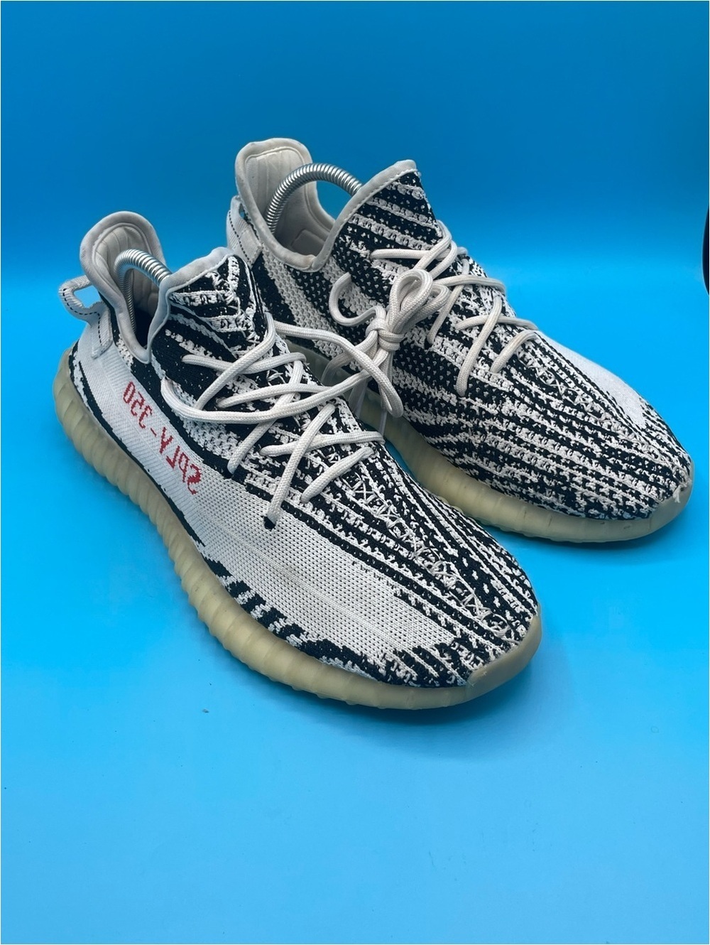 Adidas Yeezy Boost 350 V2 Zebra